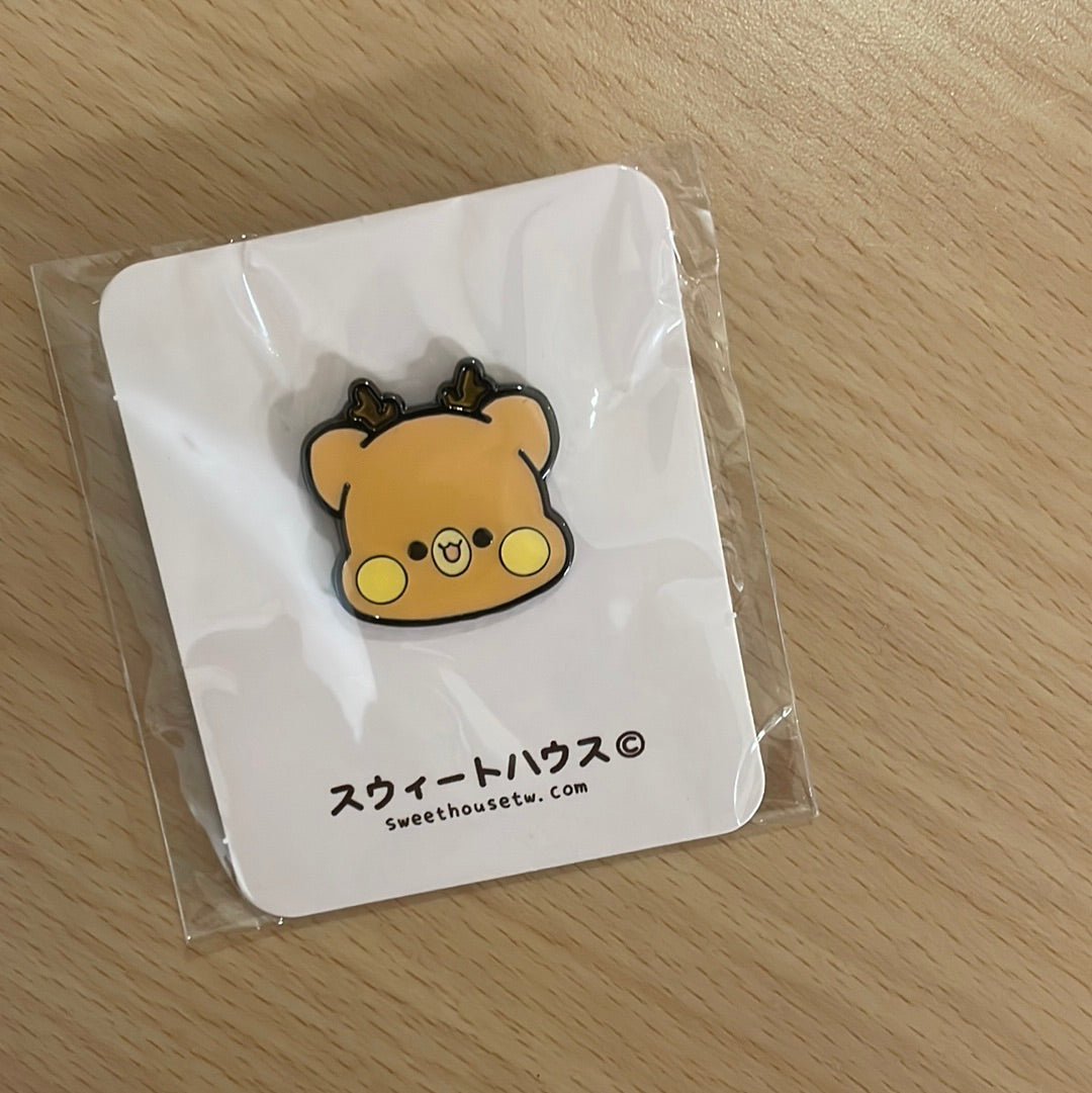 Bug 鹿尼金屬胸章 褪色